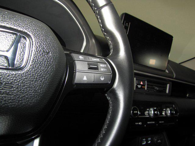 used 2025 Honda Pilot car, priced at $45,998