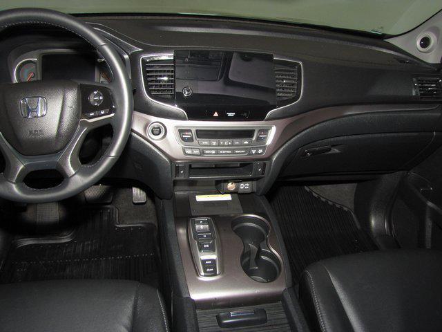 used 2022 Honda Pilot car, priced at $32,998