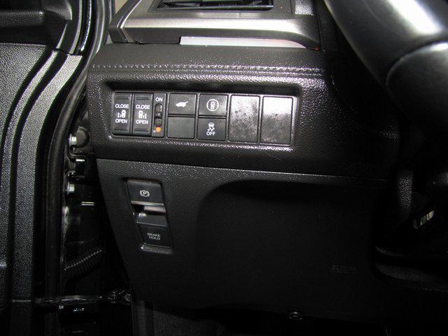 used 2023 Honda Odyssey car, priced at $34,998
