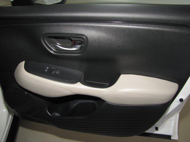 used 2025 Honda HR-V car, priced at $23,998