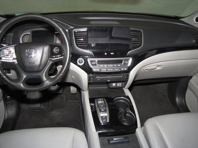 used 2022 Honda Pilot car, priced at $32,998