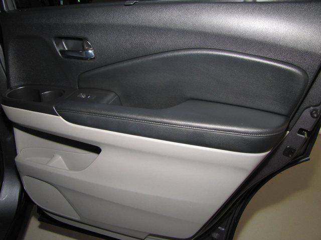 used 2022 Honda Pilot car, priced at $32,998