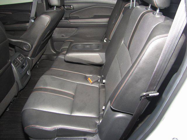 used 2022 Honda Pilot car, priced at $34,998