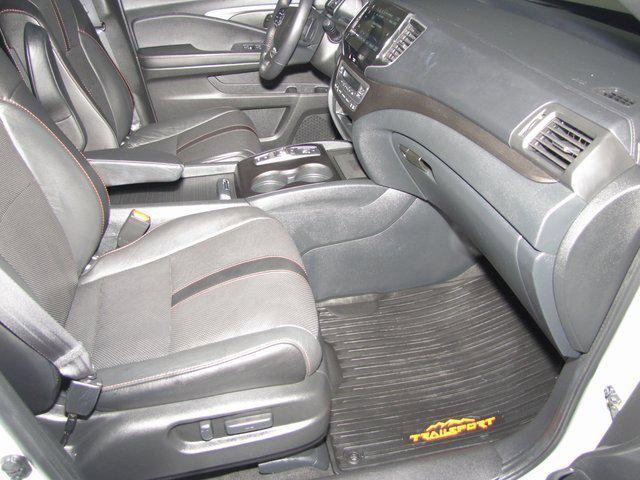 used 2022 Honda Pilot car, priced at $34,998