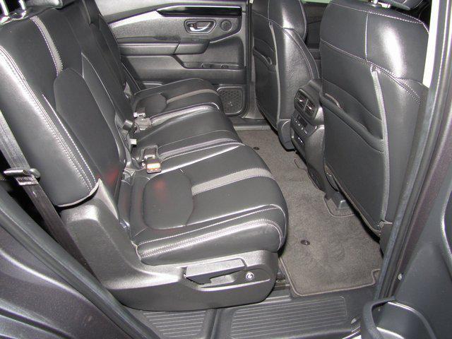 used 2024 Honda Pilot car, priced at $39,998