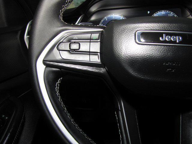 used 2025 Jeep Grand Cherokee car, priced at $33,998