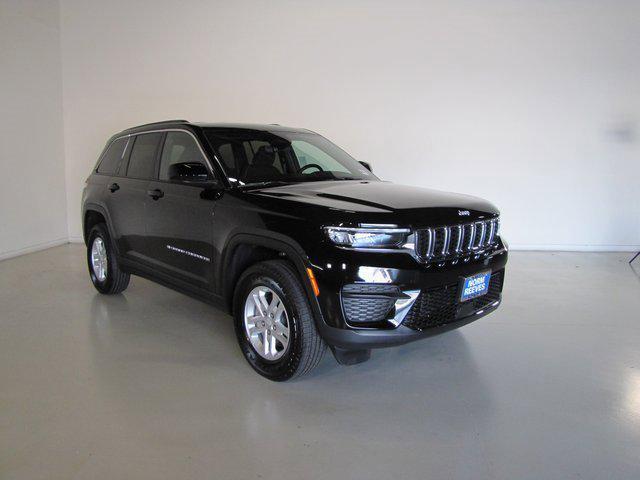 used 2025 Jeep Grand Cherokee car, priced at $33,998