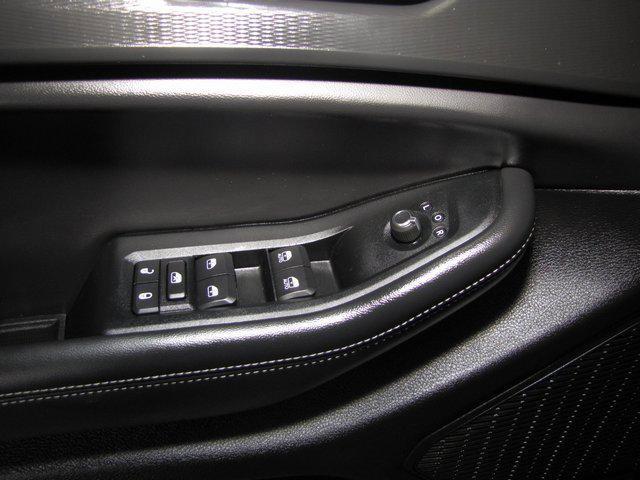 used 2025 Jeep Grand Cherokee car, priced at $33,998