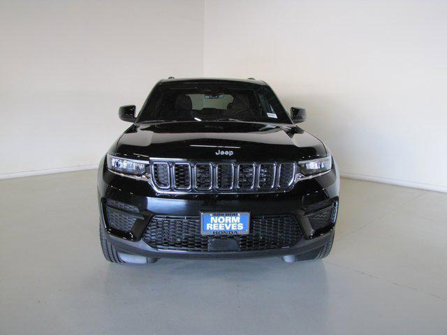 used 2025 Jeep Grand Cherokee car, priced at $33,998