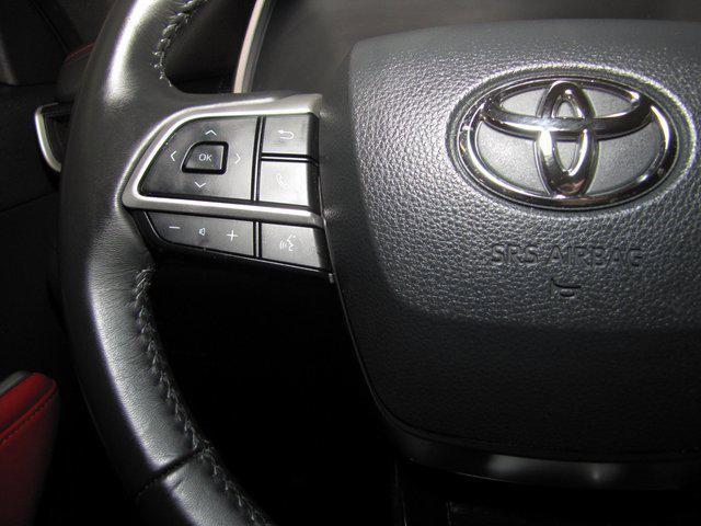 used 2022 Toyota Highlander car, priced at $37,998