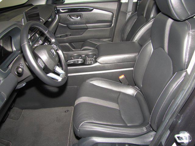 used 2024 Honda Pilot car, priced at $36,998