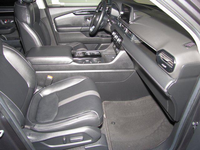 used 2024 Honda Pilot car, priced at $36,998