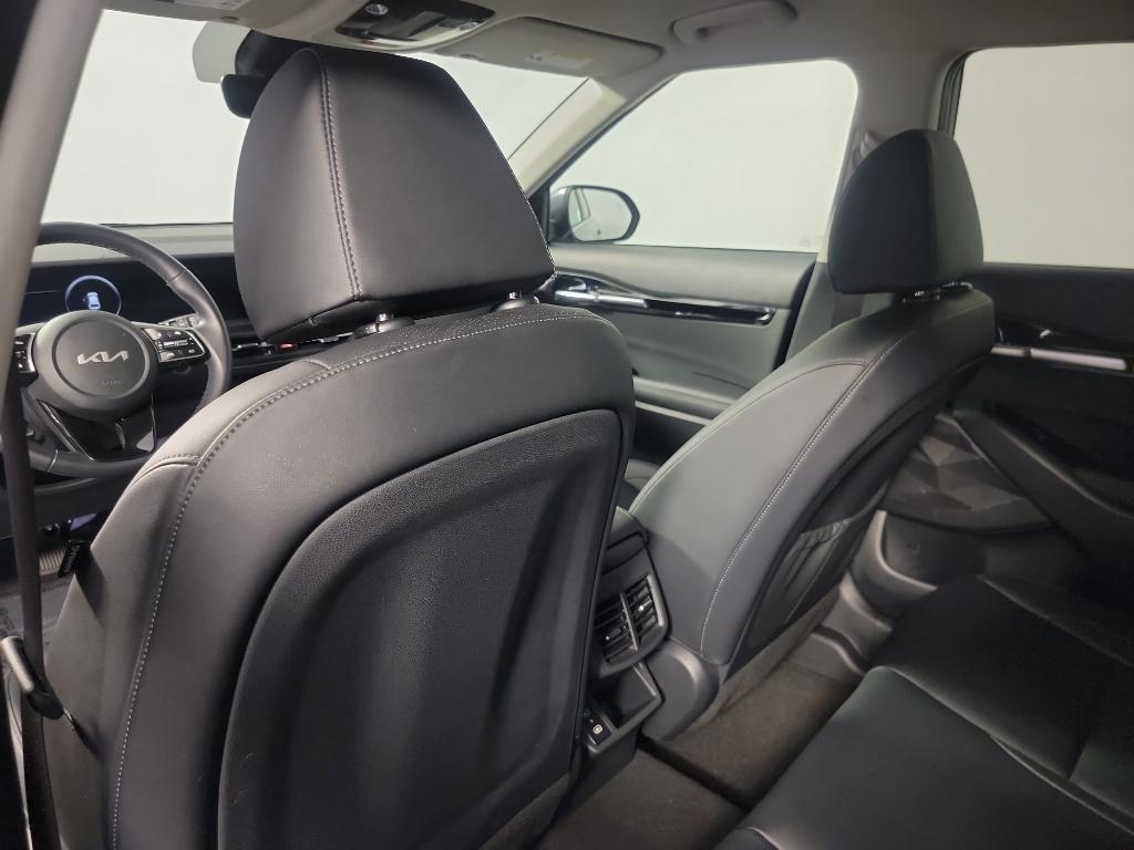 used 2025 Kia Seltos car, priced at $26,991