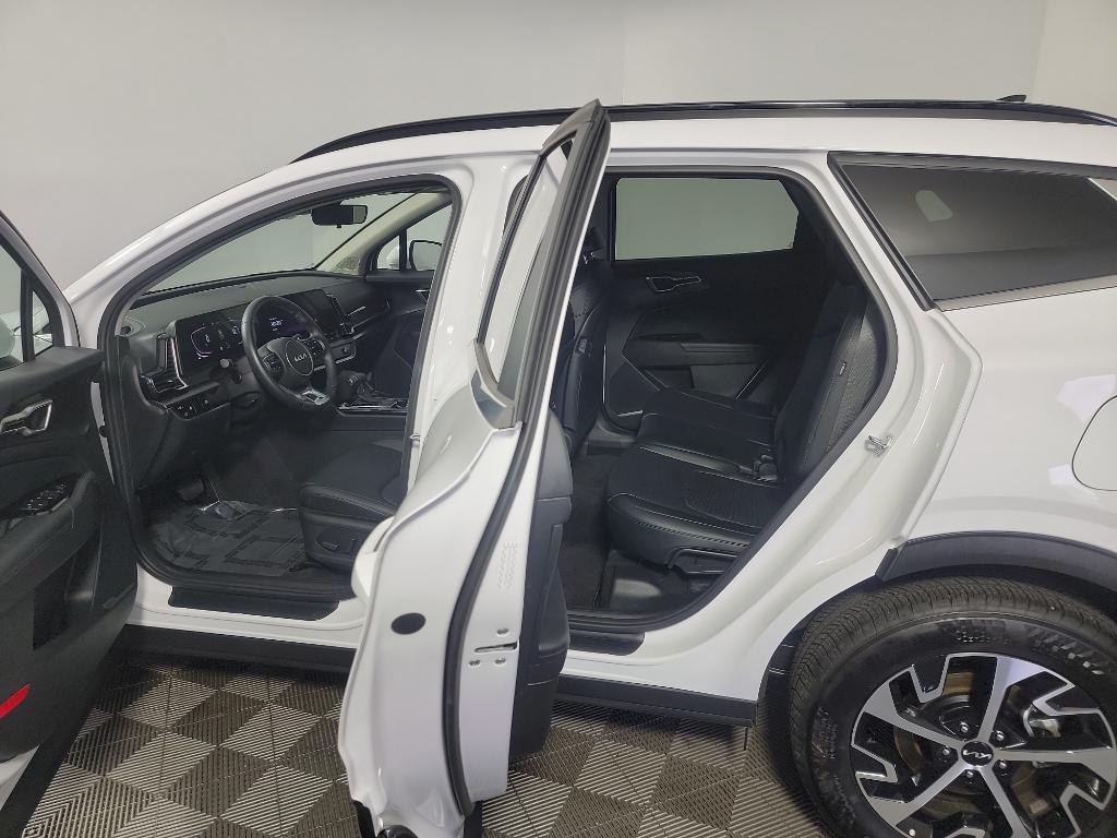 used 2025 Kia Sportage car, priced at $28,891