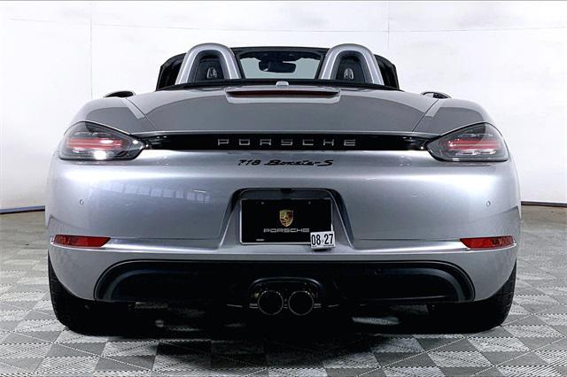 new 2025 Porsche 718 Boxster car