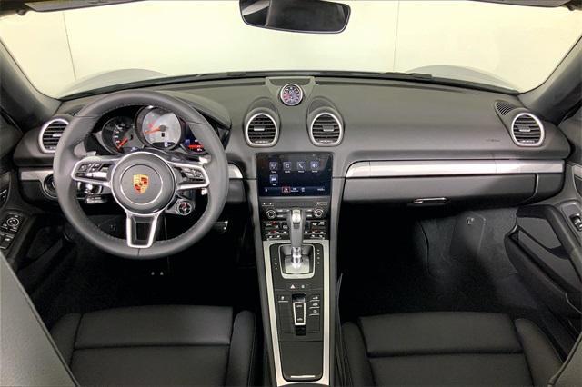 new 2025 Porsche 718 Boxster car