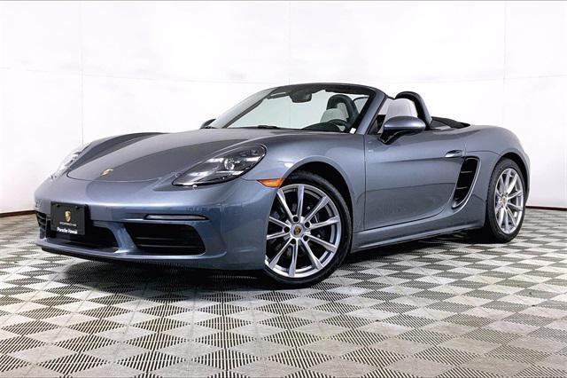 new 2025 Porsche 718 Boxster car