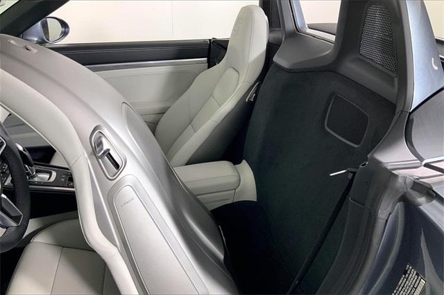 new 2025 Porsche 718 Boxster car