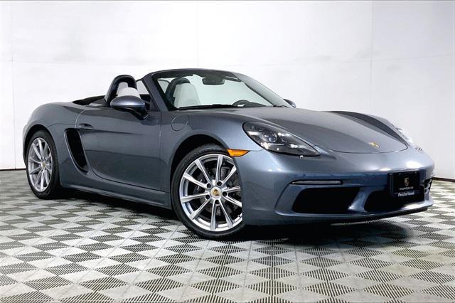 new 2025 Porsche 718 Boxster car