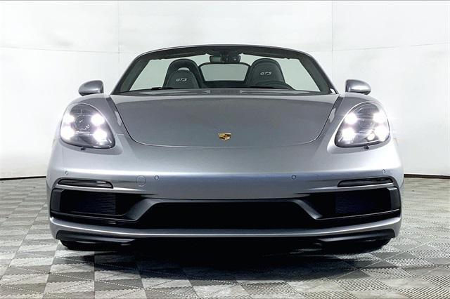 new 2025 Porsche 718 Boxster car