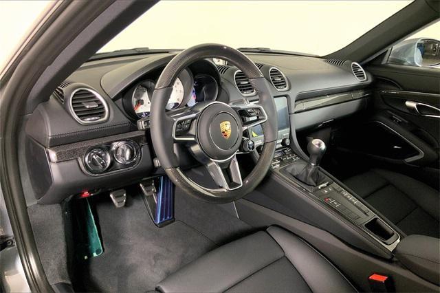 new 2025 Porsche 718 Cayman car