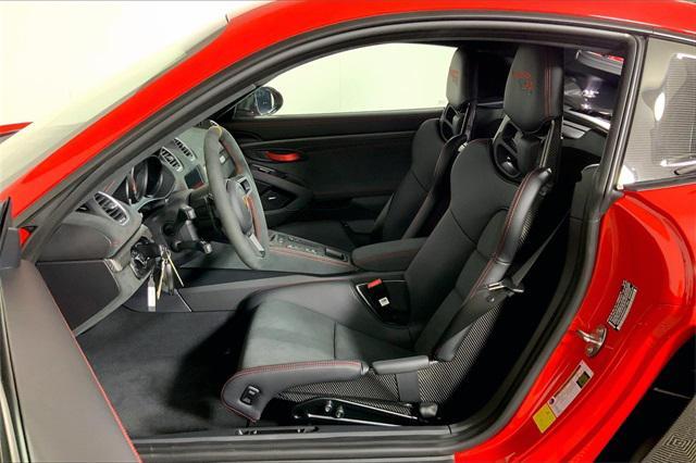 new 2025 Porsche 718 Cayman car