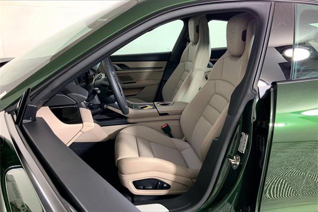 new 2025 Porsche Taycan car