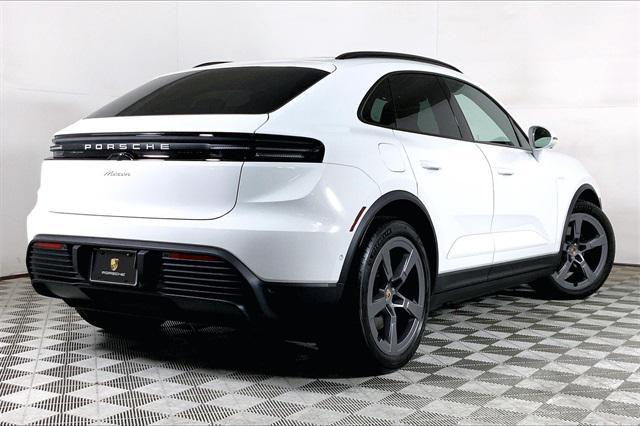 new 2025 Porsche Macan car