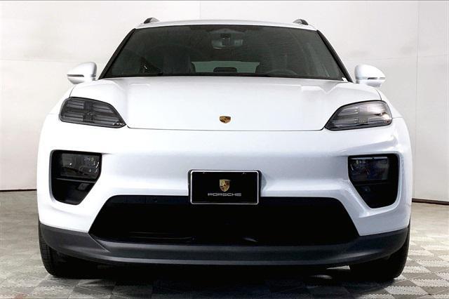 new 2025 Porsche Macan car
