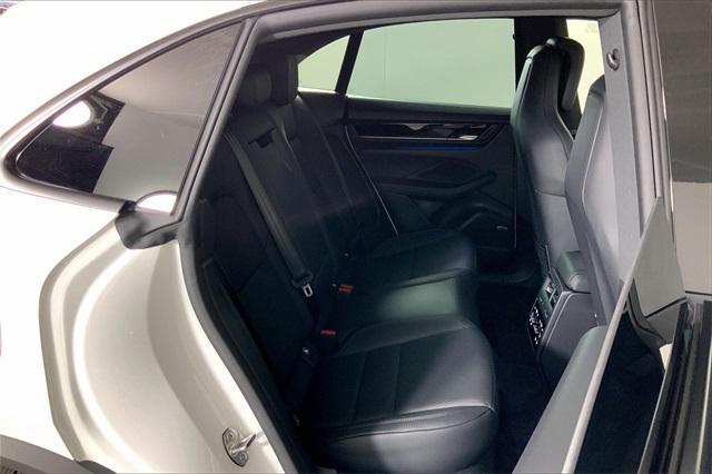 new 2025 Porsche Macan car