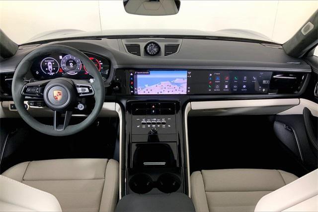 new 2025 Porsche Panamera car