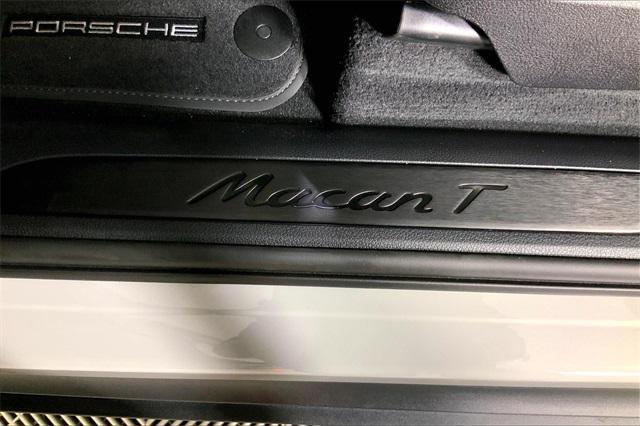 new 2025 Porsche Macan car