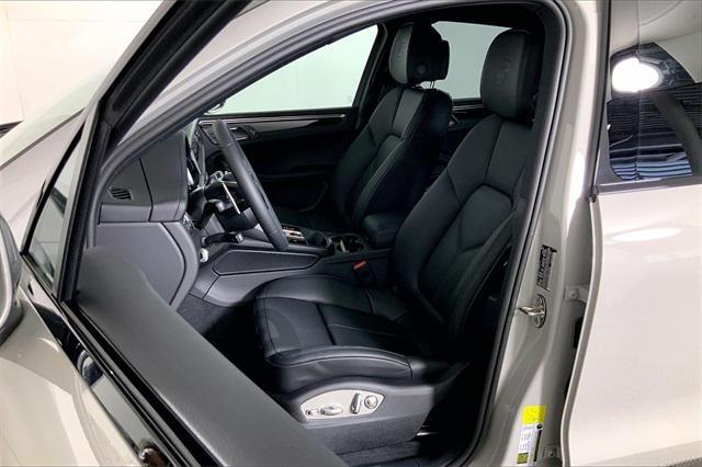new 2025 Porsche Macan car