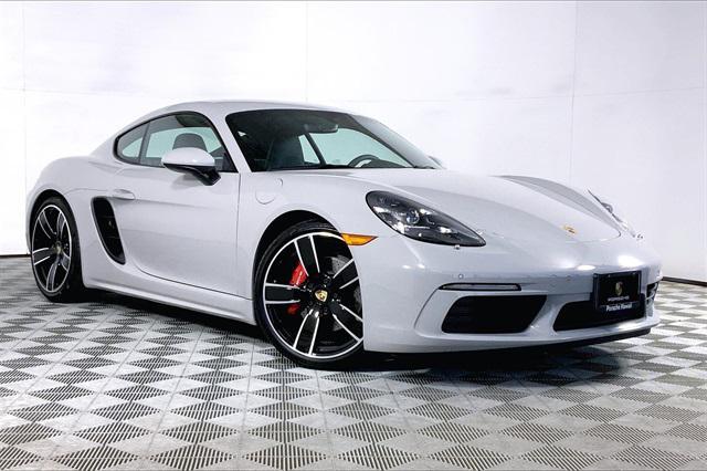 new 2025 Porsche 718 Cayman car