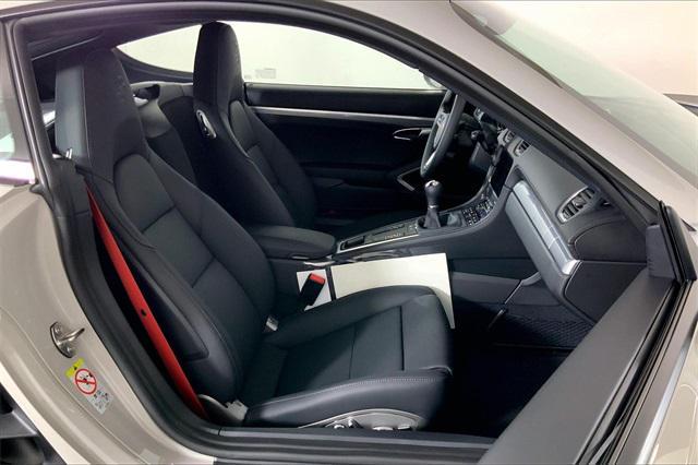 new 2025 Porsche 718 Cayman car