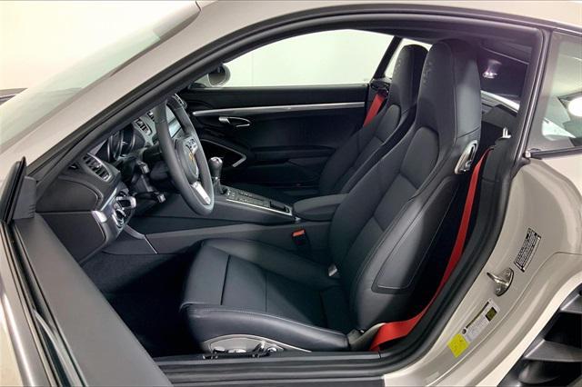 new 2025 Porsche 718 Cayman car