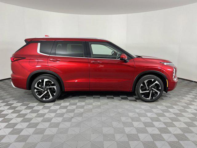 new 2024 Mitsubishi Outlander car, priced at $39,215