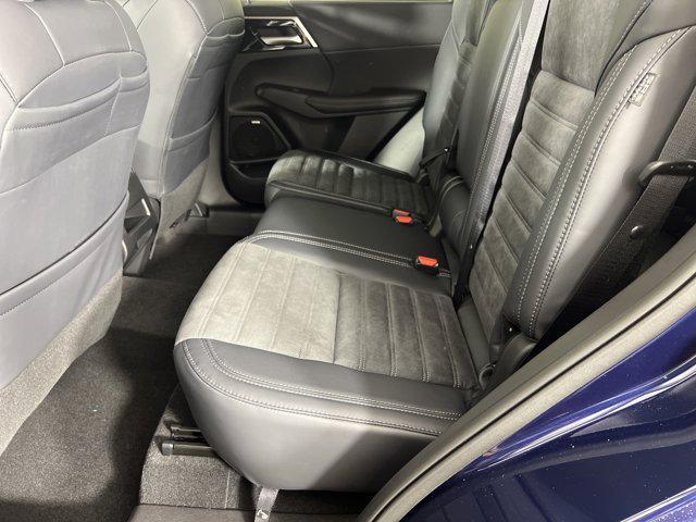 new 2025 Mitsubishi Outlander car, priced at $34,530