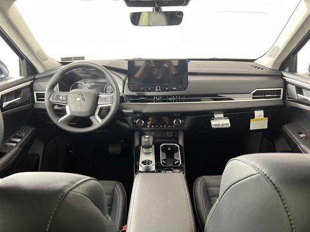 new 2025 Mitsubishi Outlander car, priced at $34,530
