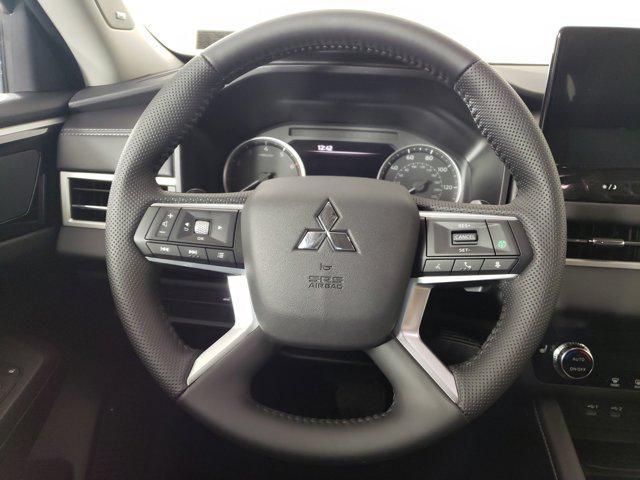 new 2025 Mitsubishi Outlander car, priced at $39,315