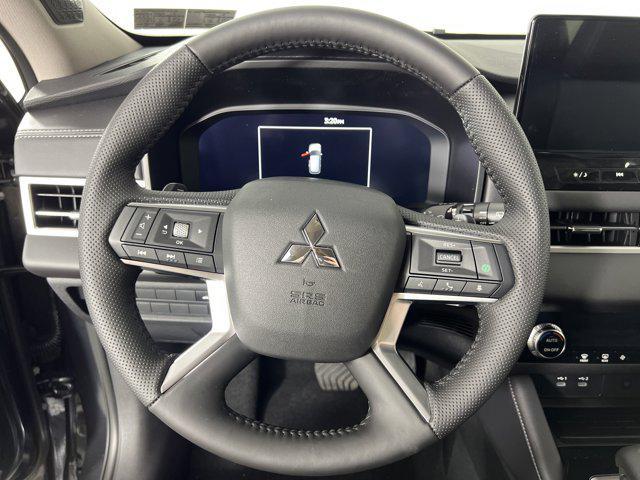 new 2025 Mitsubishi Outlander car, priced at $38,215