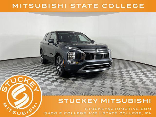 new 2025 Mitsubishi Outlander car, priced at $38,215