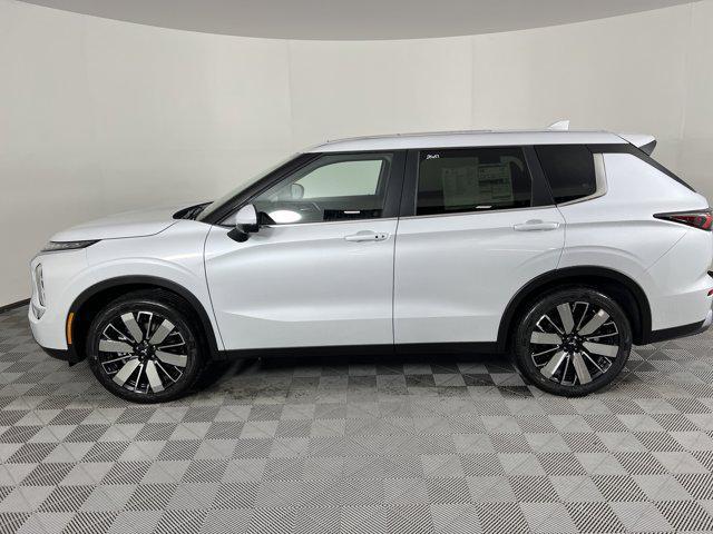 new 2025 Mitsubishi Outlander car, priced at $38,075