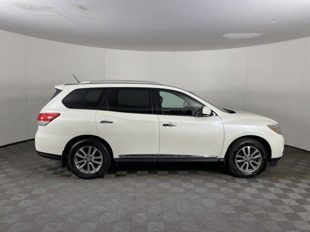 used 2016 Nissan Pathfinder car, priced at $11,997