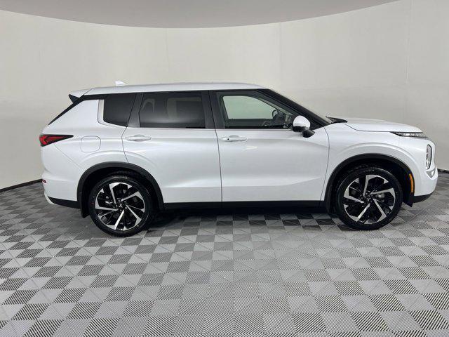 new 2024 Mitsubishi Outlander car, priced at $33,330