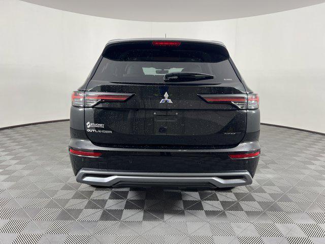new 2025 Mitsubishi Outlander car, priced at $42,155