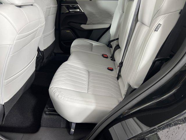 new 2025 Mitsubishi Outlander car, priced at $42,155