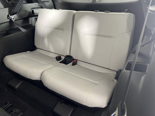 new 2025 Mitsubishi Outlander car, priced at $42,155