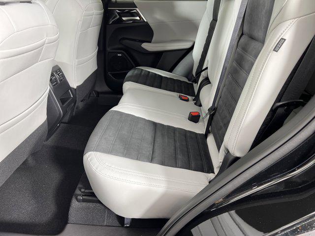 new 2025 Mitsubishi Outlander car, priced at $34,500