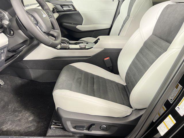 new 2025 Mitsubishi Outlander car, priced at $34,500